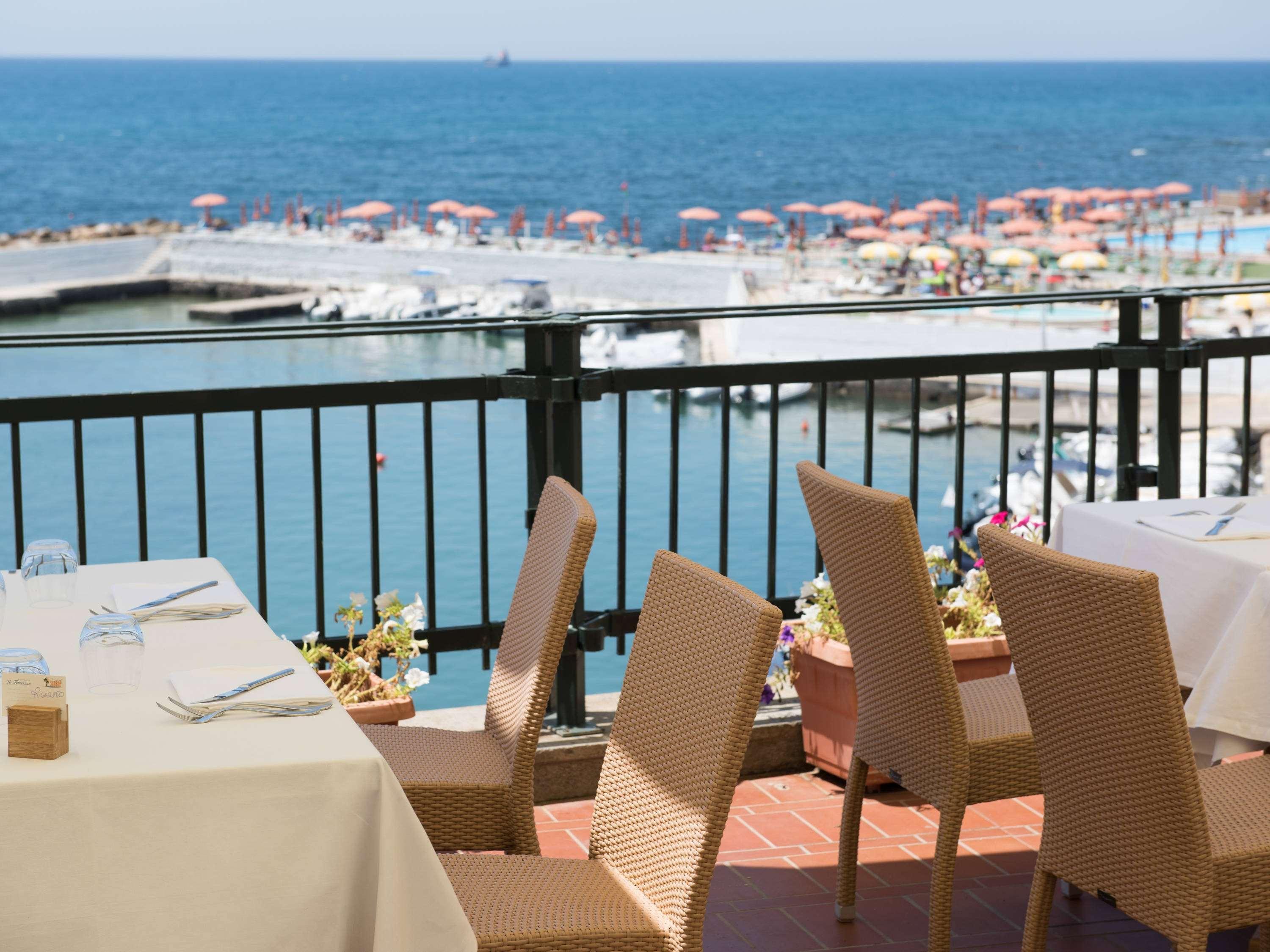 Sunbay Park Hotel Civitavecchia Exterior foto