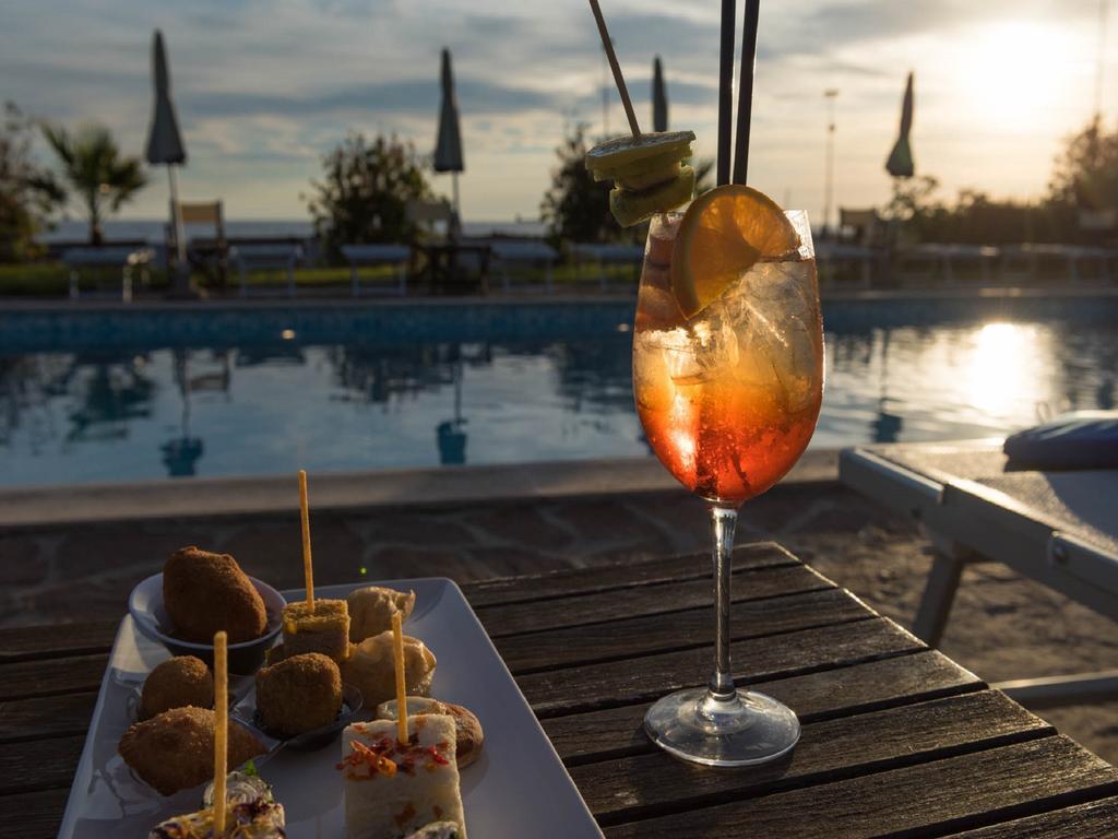 Sunbay Park Hotel Civitavecchia Exterior foto